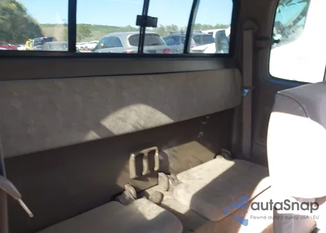 2000 Toyota Tacoma Prerunner из США, поврежденный, VIN 4TASM92N6YZ583364